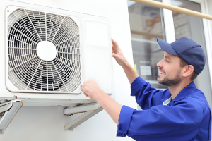 Vệ sinh máy lạnh Quận 12 - TÚ TRINH